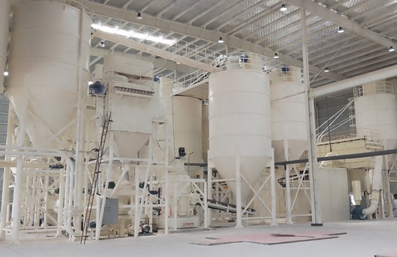 102917_705276_jswz.jpg 桂林矿机砂粉一体机客户设备现场.jpg