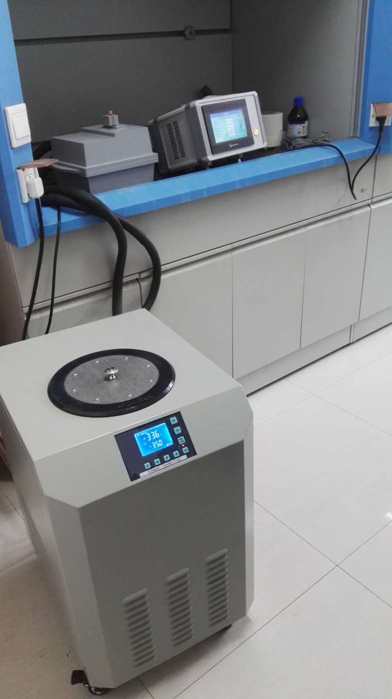 凌博ETP1电解双喷减薄仪的图片