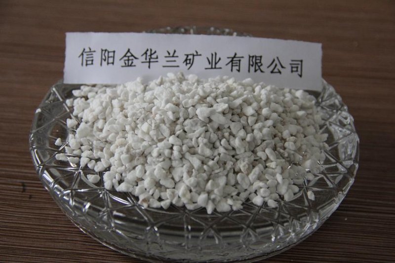 152940020*****79.jpg 园艺珍珠岩大颗粒.jpg