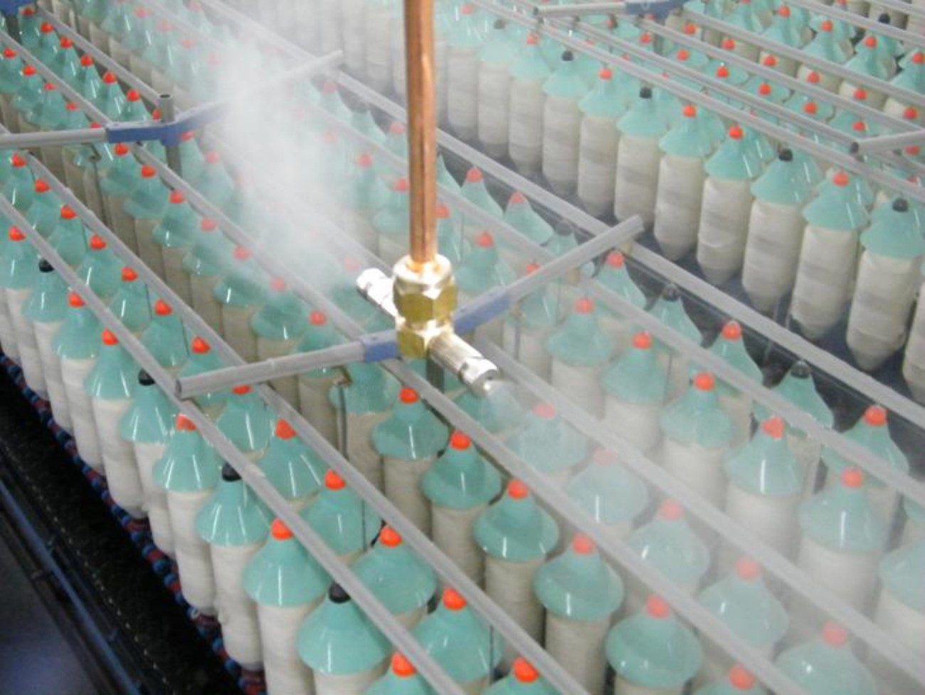 纺织厂梳棉机加湿器的图片