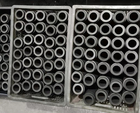 高纯度石墨坩埚的图片