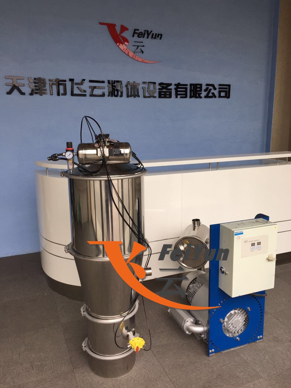 0823151605_694606.jpg 702180238686187537_副本.jpg