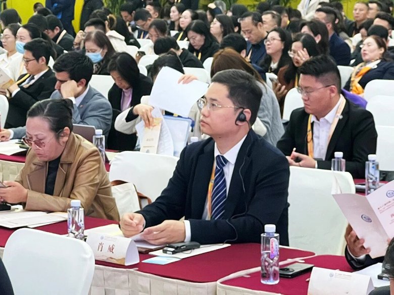 090110_551290_gsdt.jpg 090110_551290_gsdt.jpg