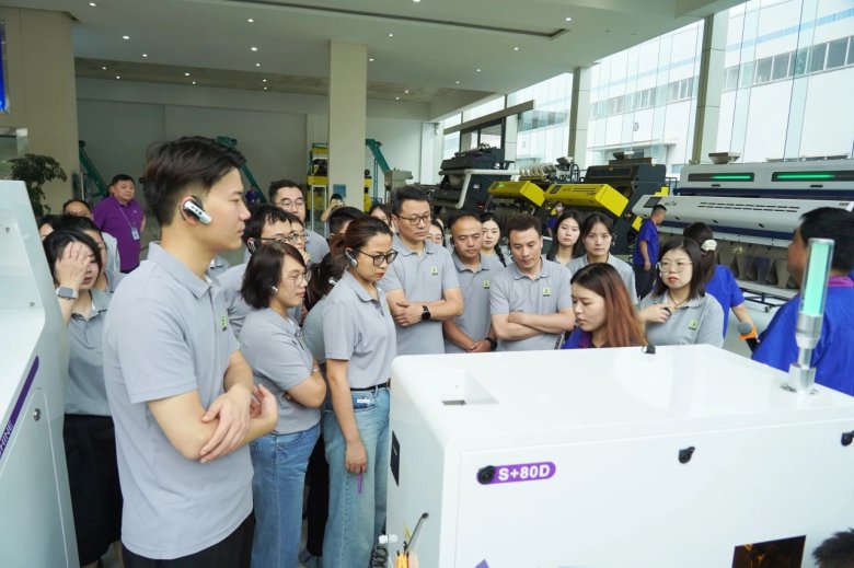 081807_001273_gsdt.jpg 081807_001273_gsdt.jpg