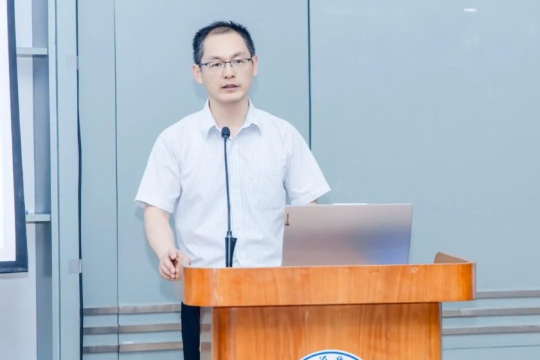 084814_807781_gsdt.jpg 084814_807781_gsdt.jpg