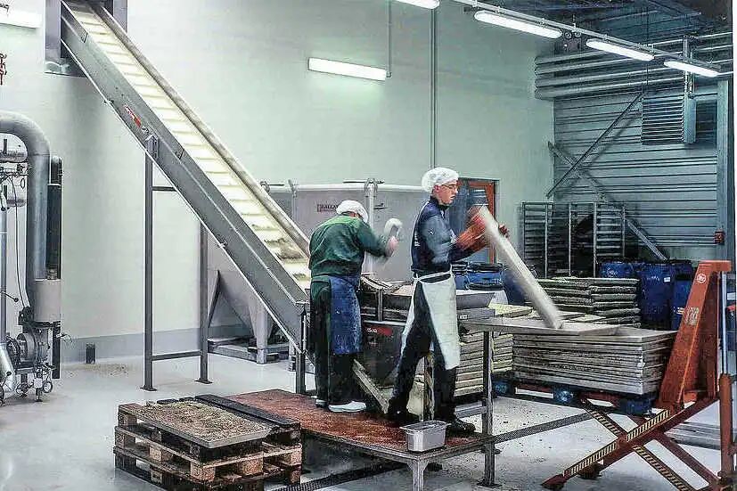 100114_708418_gsdt.jpg 100114_708418_gsdt.jpg