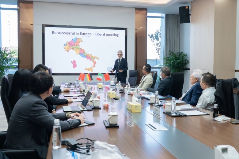 083803_416935_gsdt.jpg 083803_416935_gsdt.jpg