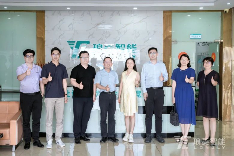 093112_805211_gsdt.jpg 093112_805211_gsdt.jpg