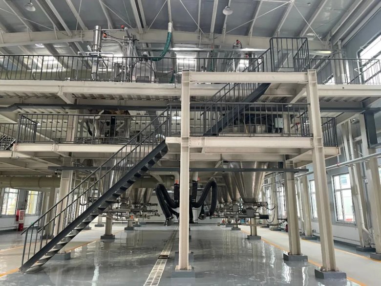 083541_111636_gsdt.jpg 083541_111636_gsdt.jpg