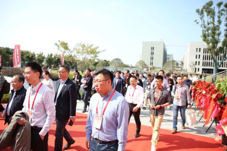 105730_357985_gsdt.jpg 105730_357985_gsdt.jpg