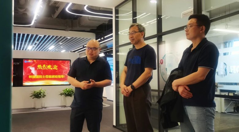 100913_635706_gsdt.jpg 100913_635706_gsdt.jpg