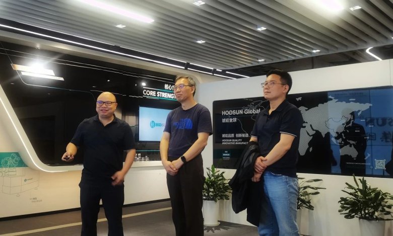 101004_404770_gsdt.jpg 101004_404770_gsdt.jpg