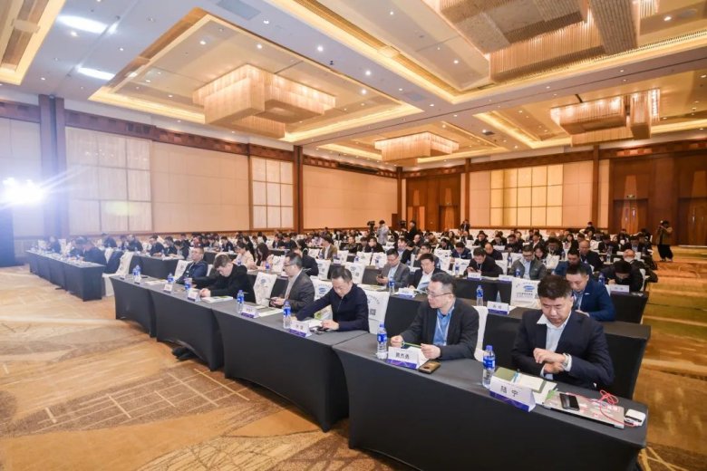 092636_350830_gsdt.jpg 092636_350830_gsdt.jpg