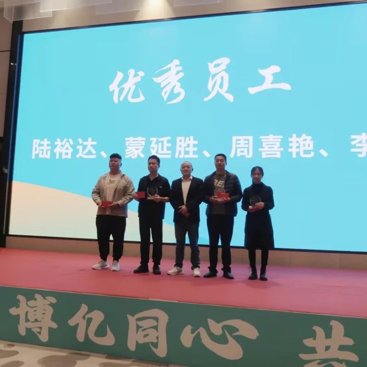 142111_686520_gsdt.jpg 142111_686520_gsdt.jpg