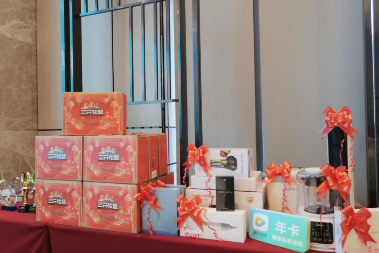 142333_904662_gsdt.jpg 142333_904662_gsdt.jpg