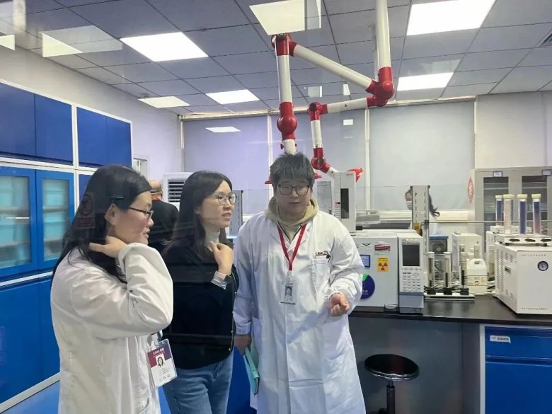 111526_950655_gsdt.jpg 111526_950655_gsdt.jpg