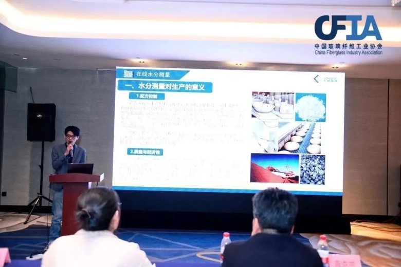 092104_886803_gsdt.jpg 092104_886803_gsdt.jpg