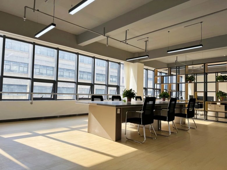 095307_131096_gsdt.jpg 095307_131096_gsdt.jpg