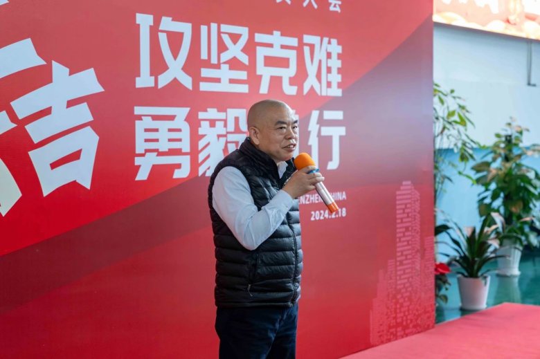 083456_226360_gsdt.jpg 083456_226360_gsdt.jpg