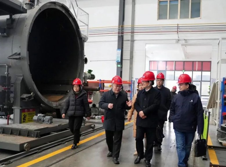 090244_269011_gsdt.jpg 090244_269011_gsdt.jpg