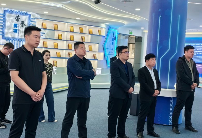 083750_176320_gsdt.jpg 083750_176320_gsdt.jpg