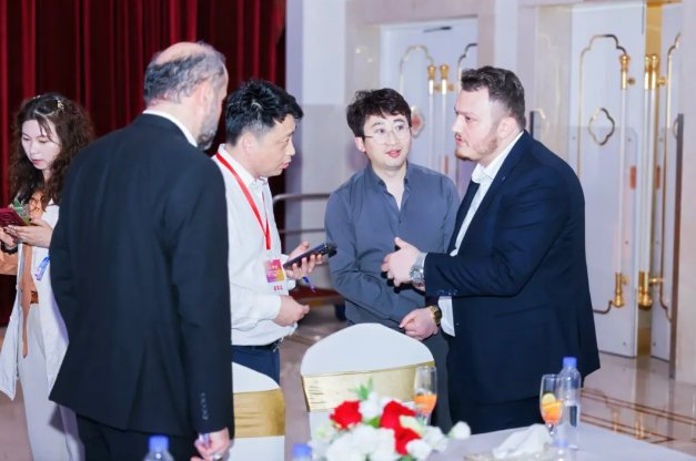 084140_554658_gsdt.png 084140_554658_gsdt.png