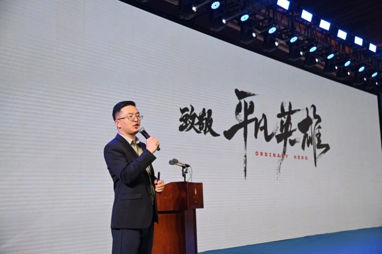 084300_976502_gsdt.jpg 084300_976502_gsdt.jpg