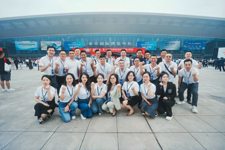 081502_808765_gsdt.jpg 081502_808765_gsdt.jpg