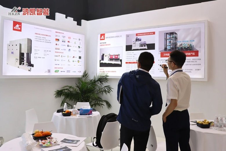 082747_925535_gsdt.jpg 082747_925535_gsdt.jpg