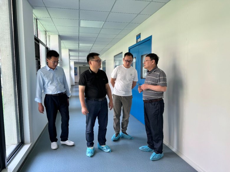 083701_149127_gsdt.jpg 083701_149127_gsdt.jpg