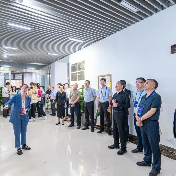 103008_445523_gsdt.jpg 103008_445523_gsdt.jpg