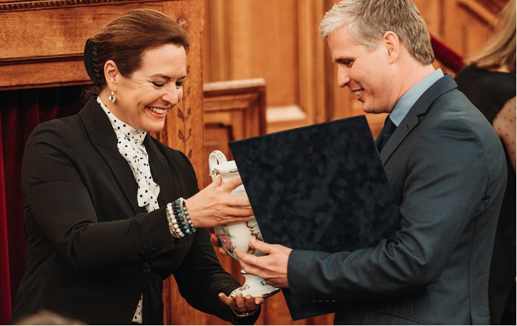 084924_648563_gsdt.png 084924_648563_gsdt.png