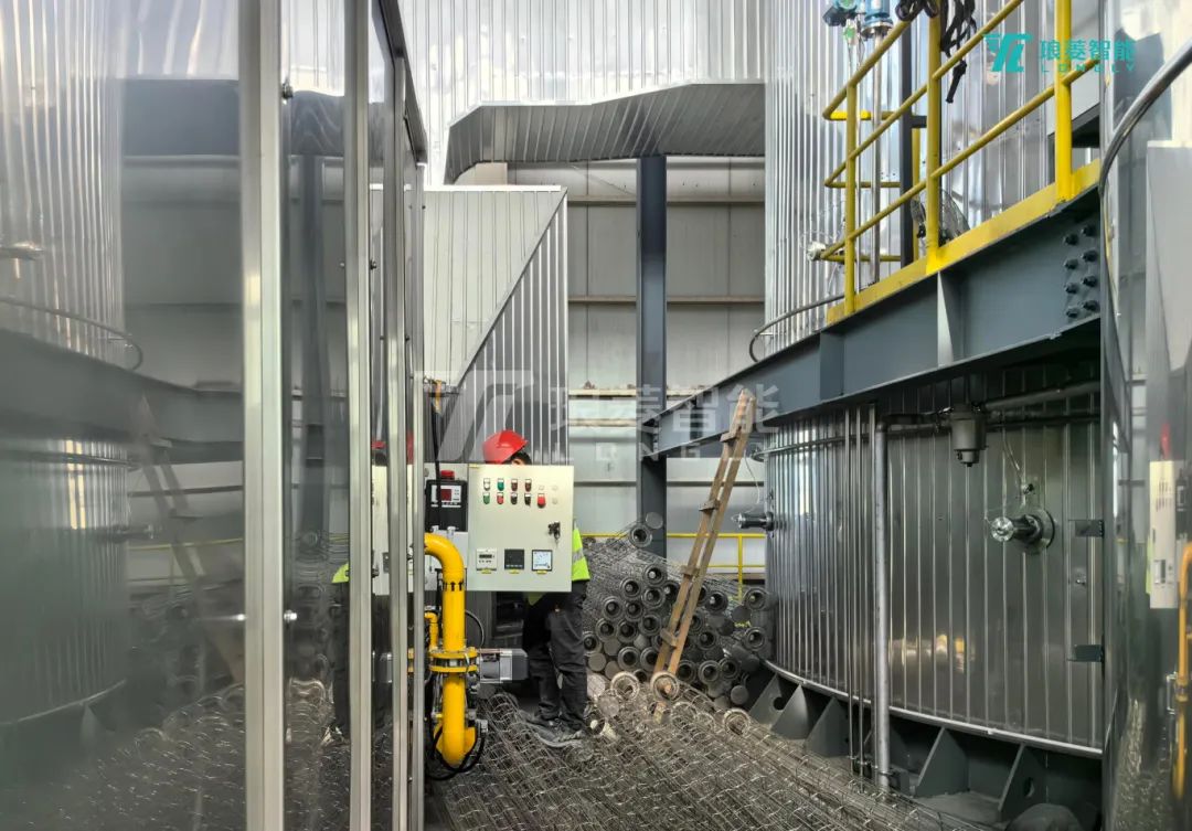 喷雾干燥安装现场.jpg 喷雾干燥安装现场.jpg