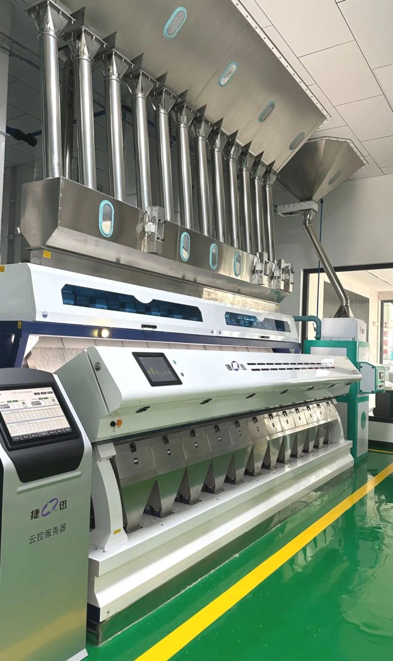 092333_681990_gsdt.jpg 092333_681990_gsdt.jpg