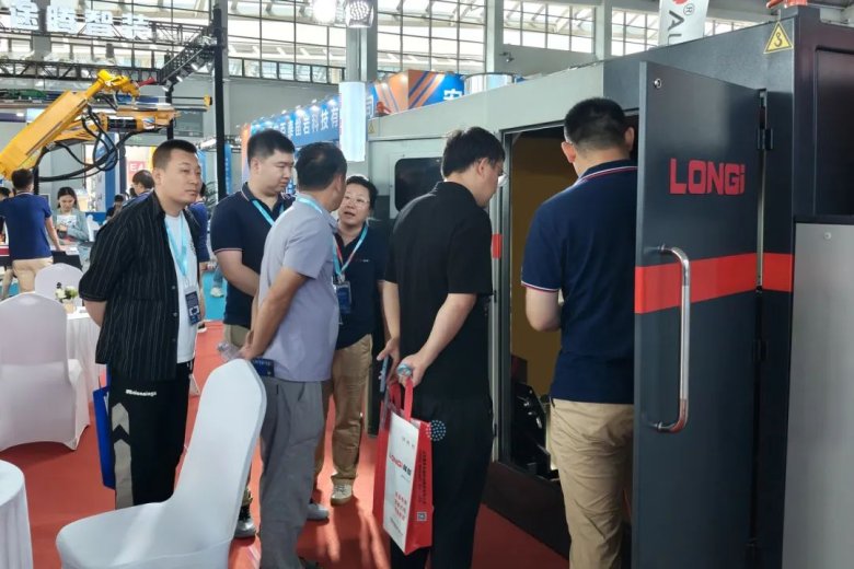 085733_937726_gsdt.jpg 085733_937726_gsdt.jpg