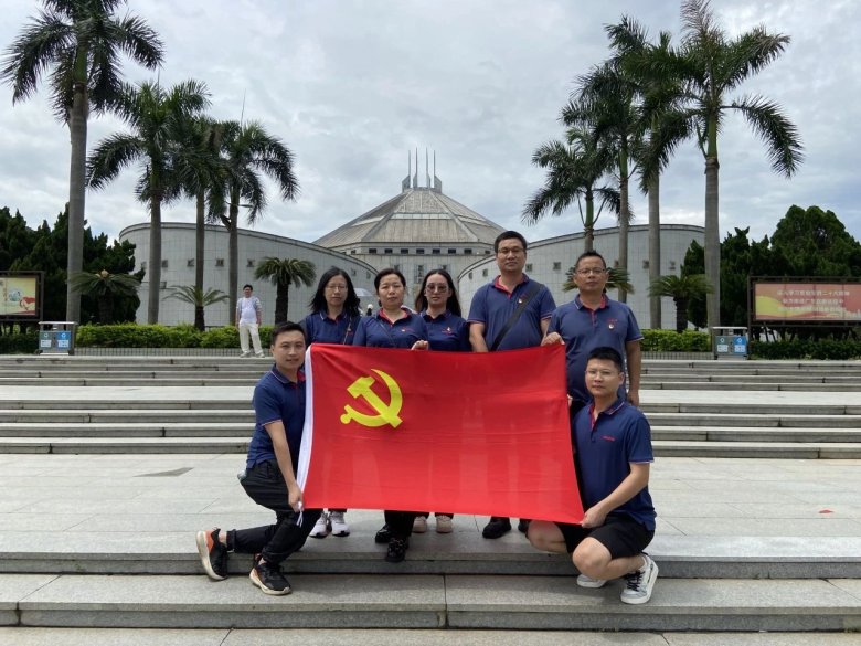 105443_105364_gsdt.jpg 105443_105364_gsdt.jpg