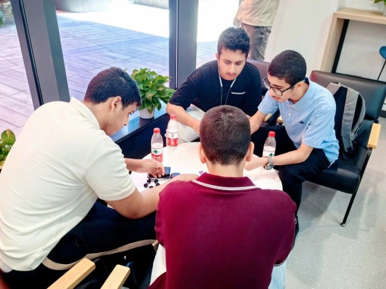 082157_868622_gsdt.jpg 082157_868622_gsdt.jpg