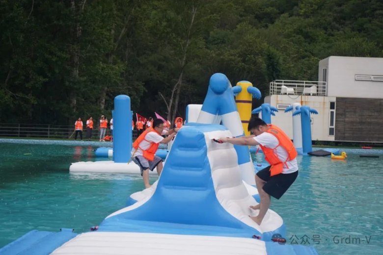 084111_412305_gsdt.jpg 084111_412305_gsdt.jpg