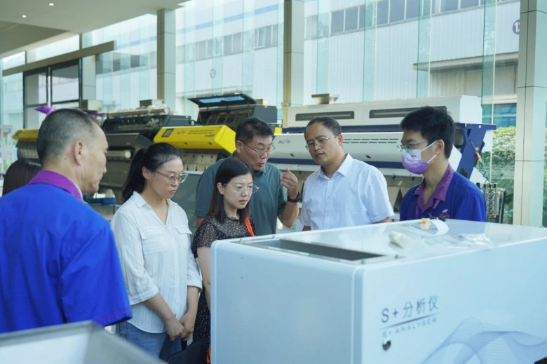 081005_254267_gsdt.jpg 081005_254267_gsdt.jpg