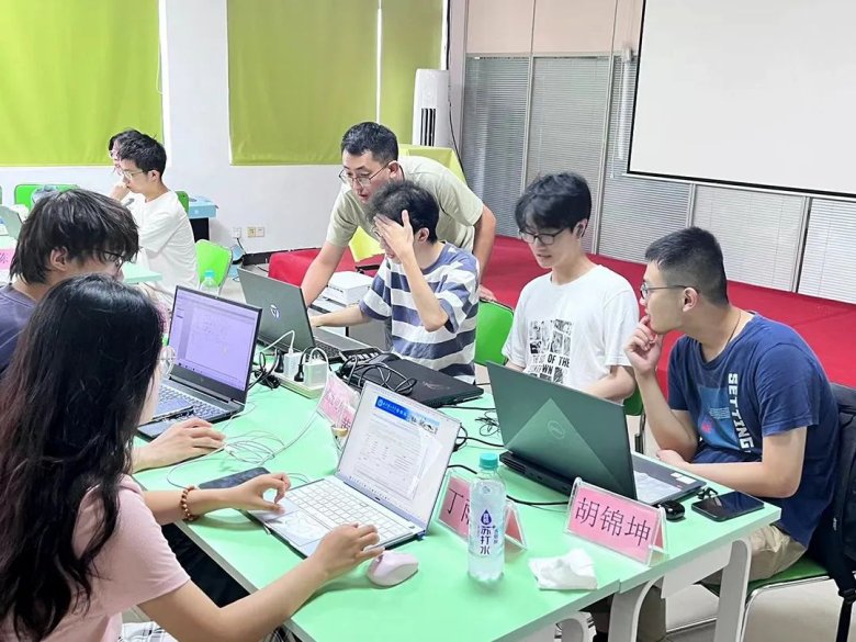 143408_636042_gsdt.jpg 143408_636042_gsdt.jpg