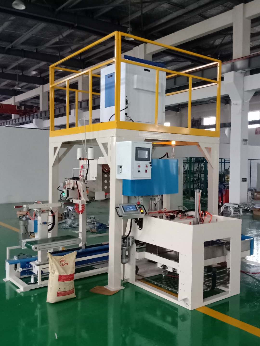 083455_443989_gsdt.jpg 083455_443989_gsdt.jpg