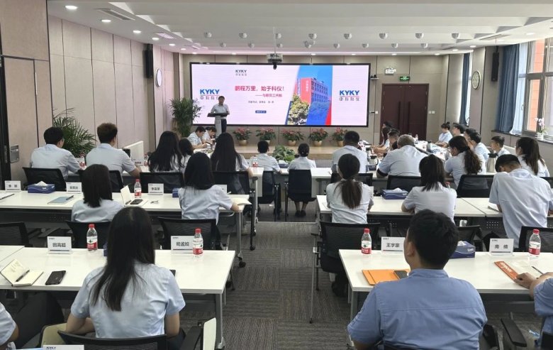 084658_404681_gsdt.jpg 084658_404681_gsdt.jpg