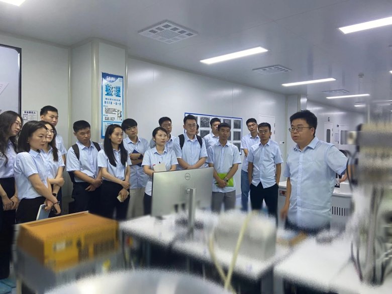 084928_951228_gsdt.jpg 084928_951228_gsdt.jpg