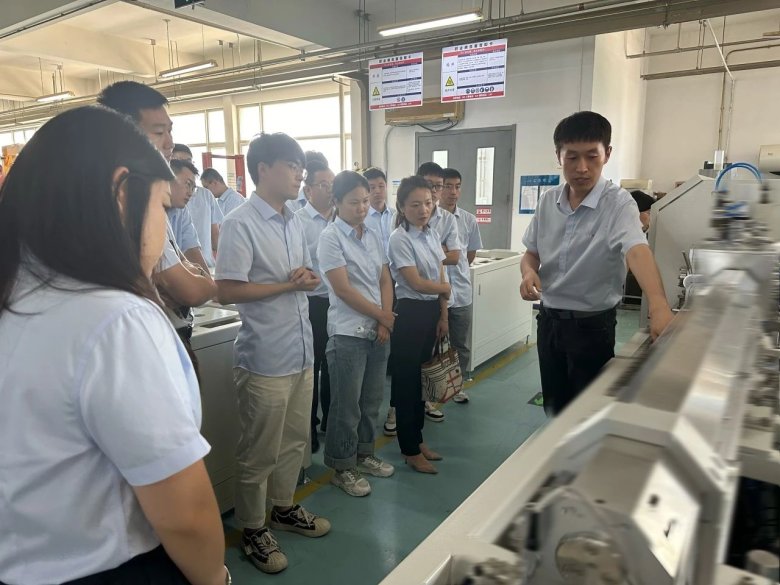 084929_130325_gsdt.jpg 084929_130325_gsdt.jpg