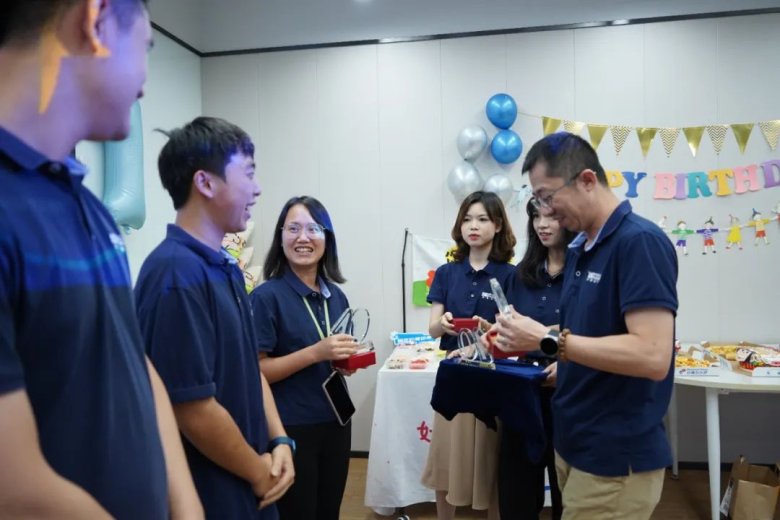 171928_759565_gsdt.jpg 171928_759565_gsdt.jpg