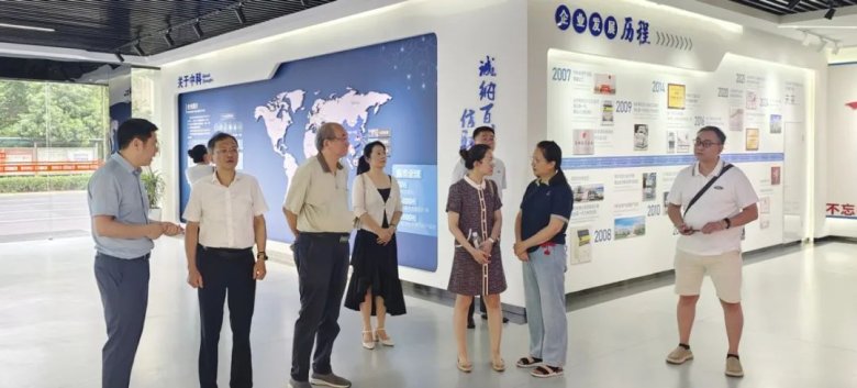 081931_345110_gsdt.jpg 081931_345110_gsdt.jpg