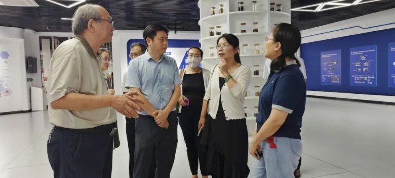 081937_045588_gsdt.jpg 081937_045588_gsdt.jpg