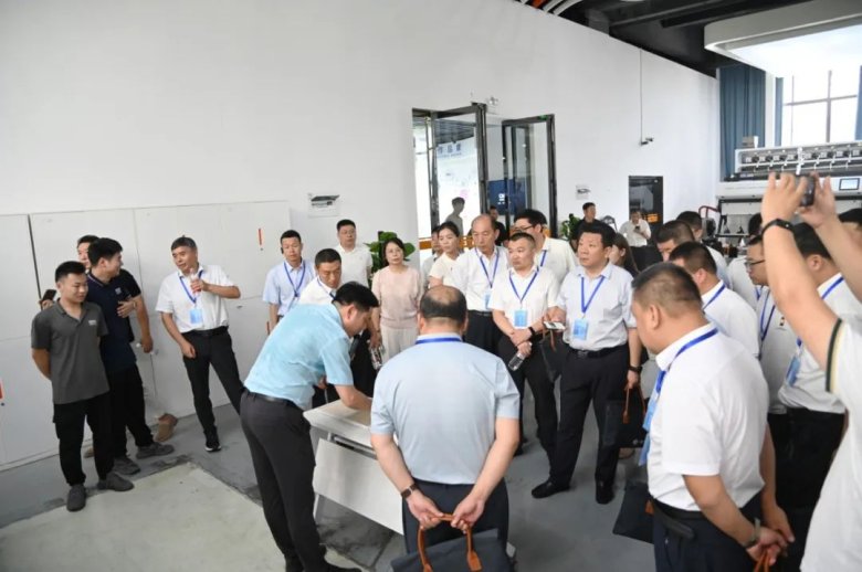 082057_996822_gsdt.jpg 082057_996822_gsdt.jpg