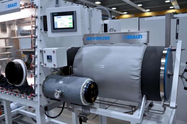 083209_883383_gsdt.jpg 083209_883383_gsdt.jpg