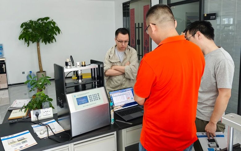 152135_161430_gsdt.jpg 152135_161430_gsdt.jpg